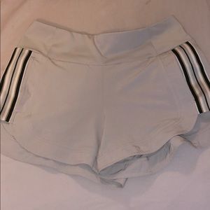 athleta grey running shorts